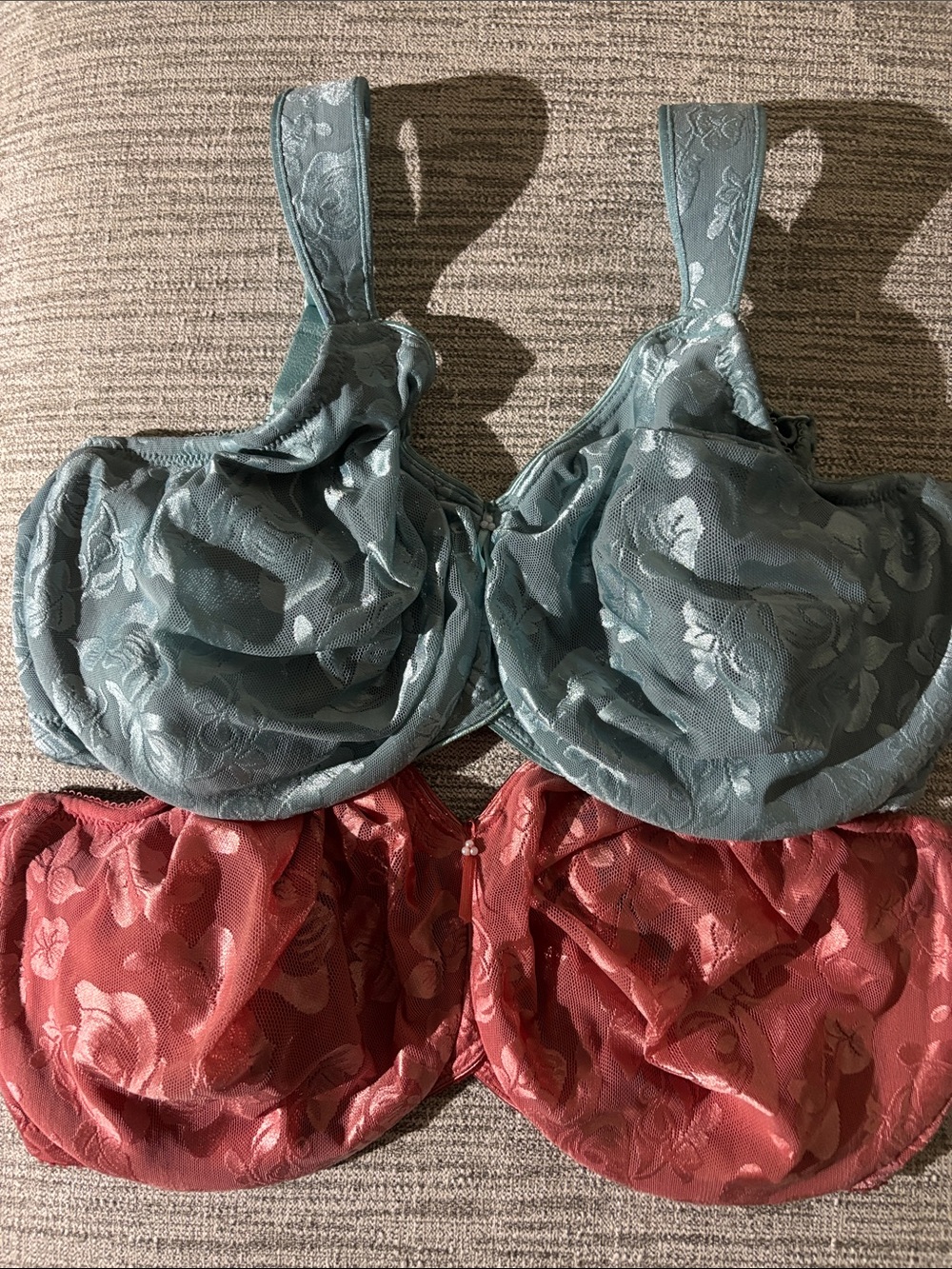 Wacoal Floral Lace Bras in Sage Green & Coral 36H Set of 2 bras
